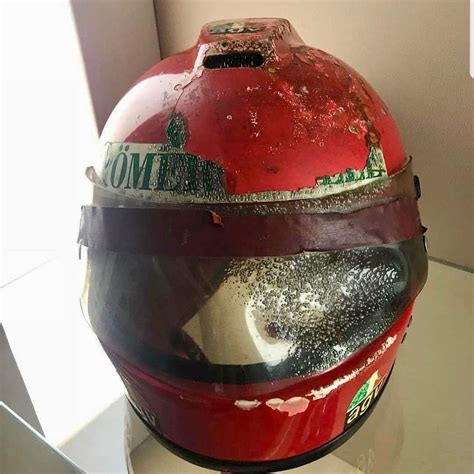 niki lauda helmet after crash